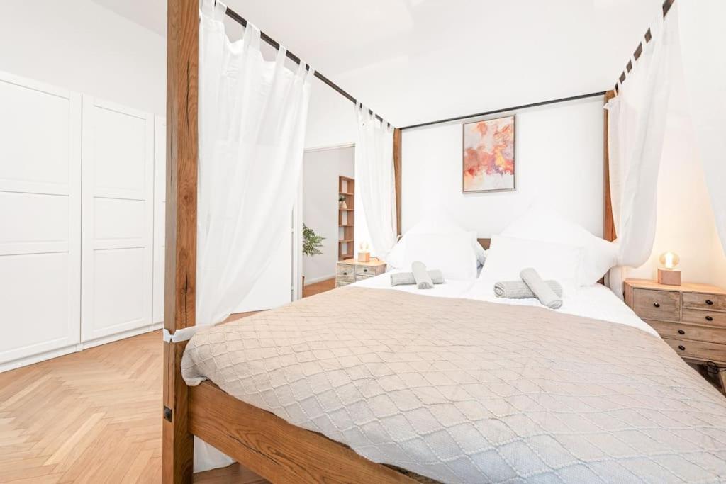 Cozy Apartment In Quiet Location, Fast Train Station 100M Away, Contactless Check-In Vienna Luaran gambar